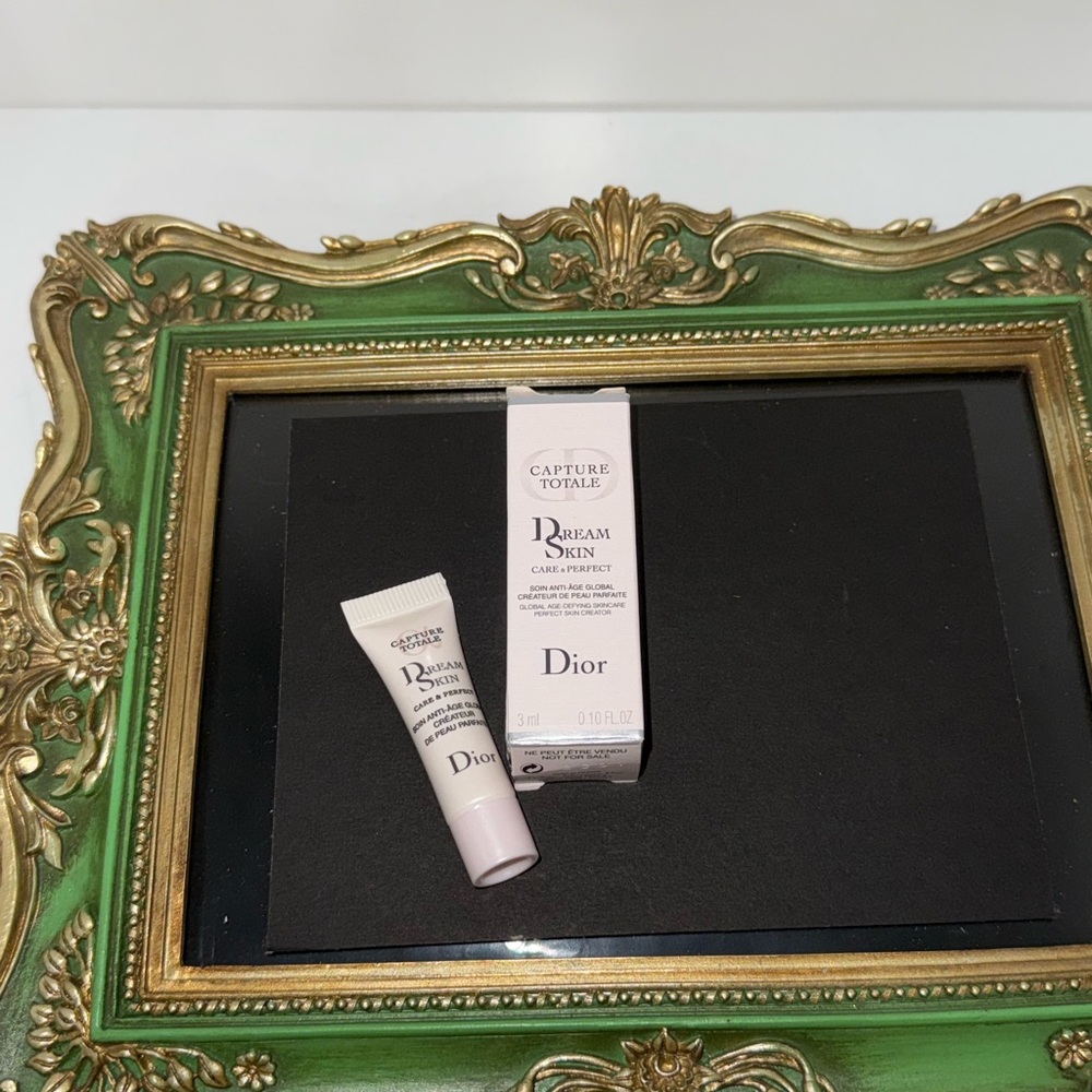 Dior Capture Totale Dreamskin Care Perfect in Pink